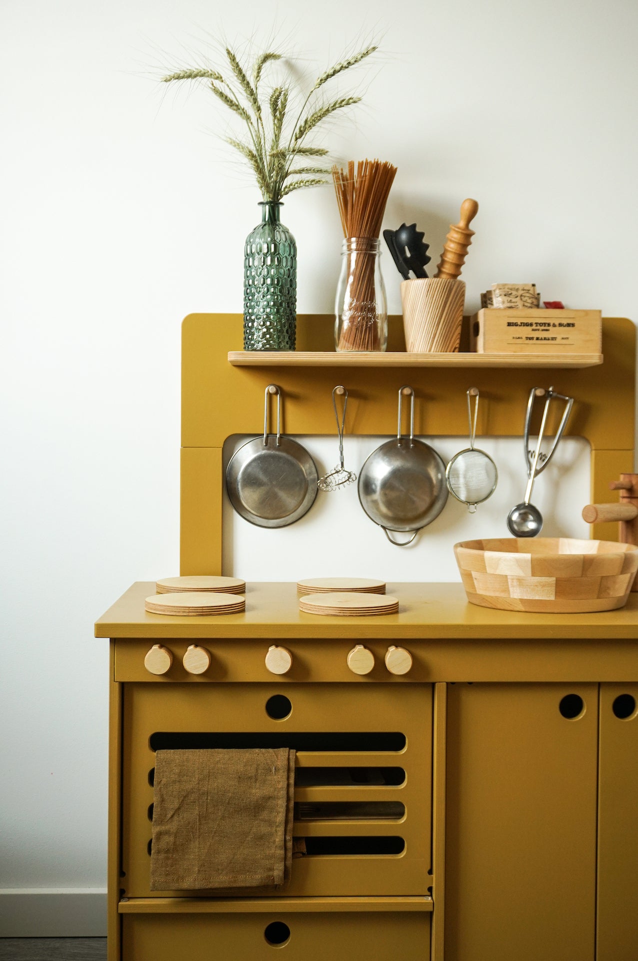 Montessori Wooden Play Kitchen – Midmini Play Kitchen